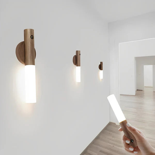 Luminária de Parede com Sensor e Base Magnética – Madeira e LED Inteligente