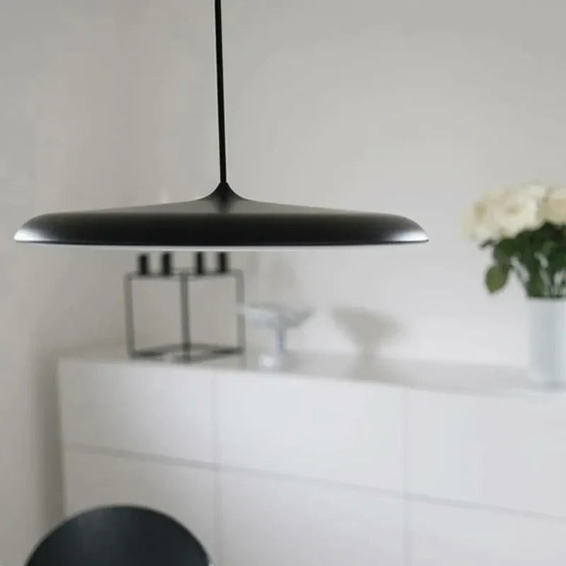 Lustre Pendente LED Moderno Design Sofisticado para Salas Elegantes