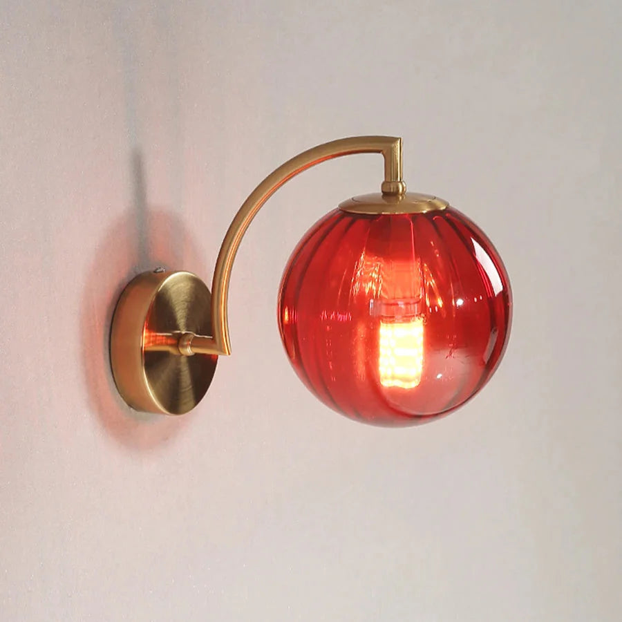 Arandela de Parede Globo Verona em Metal e Vidro com Design Sofisticado