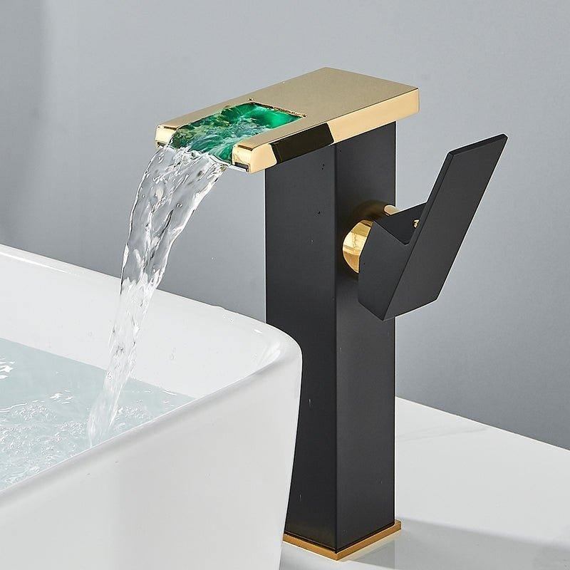 Torneira cascata LED para banheiro Volta