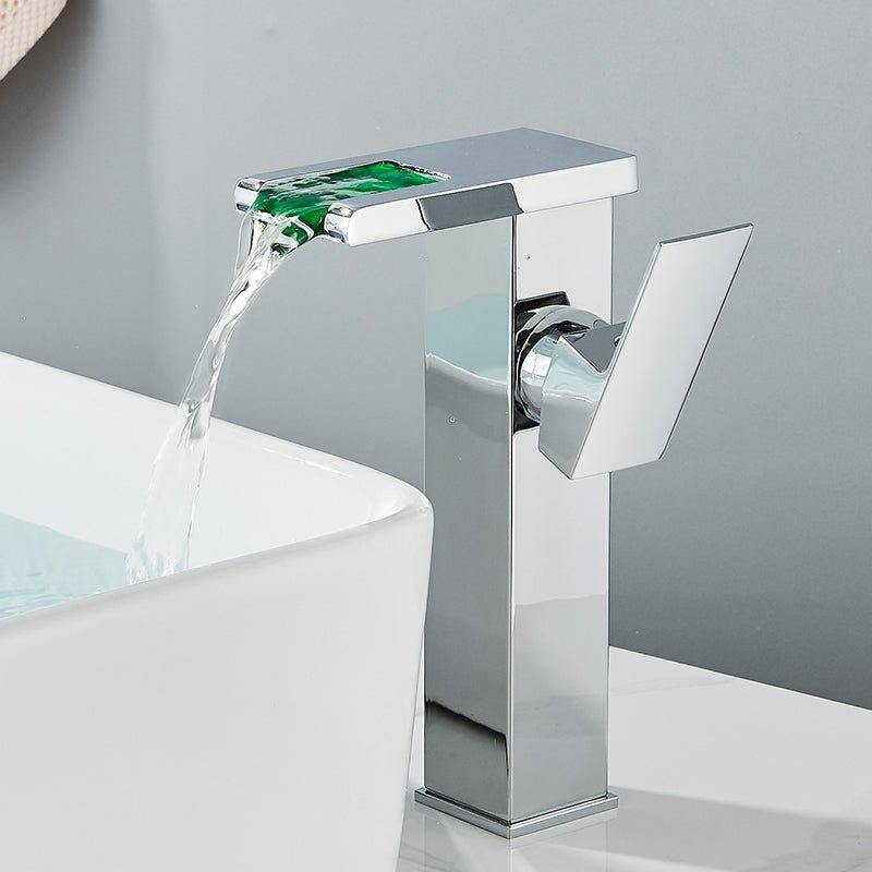 Torneira cascata LED para banheiro Volta