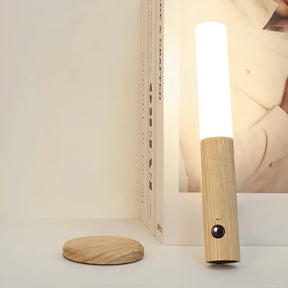 Luminária de Parede com Sensor e Base Magnética – Madeira e LED Inteligente