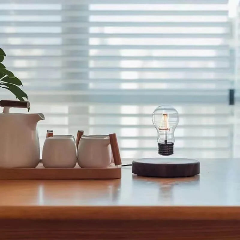 Abajur de Levitação Magnética com Lâmpada Flutuante Design Futurista