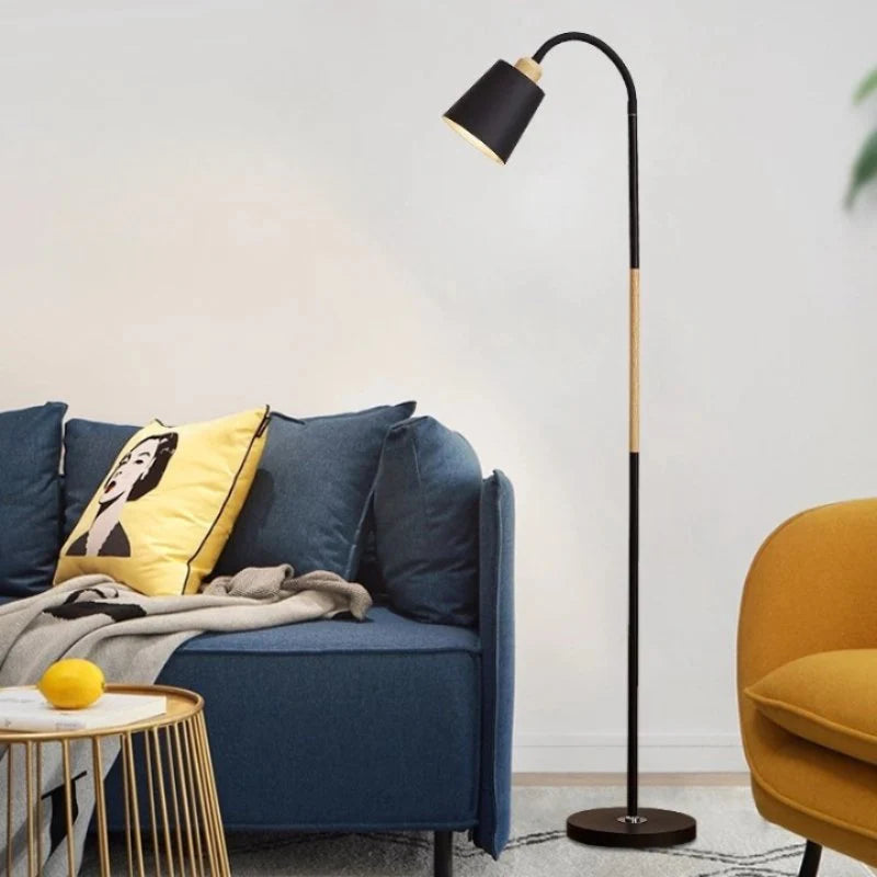 Luminária de Chão de Leitura Haste Flexível Madeira Nórdica Arcus2