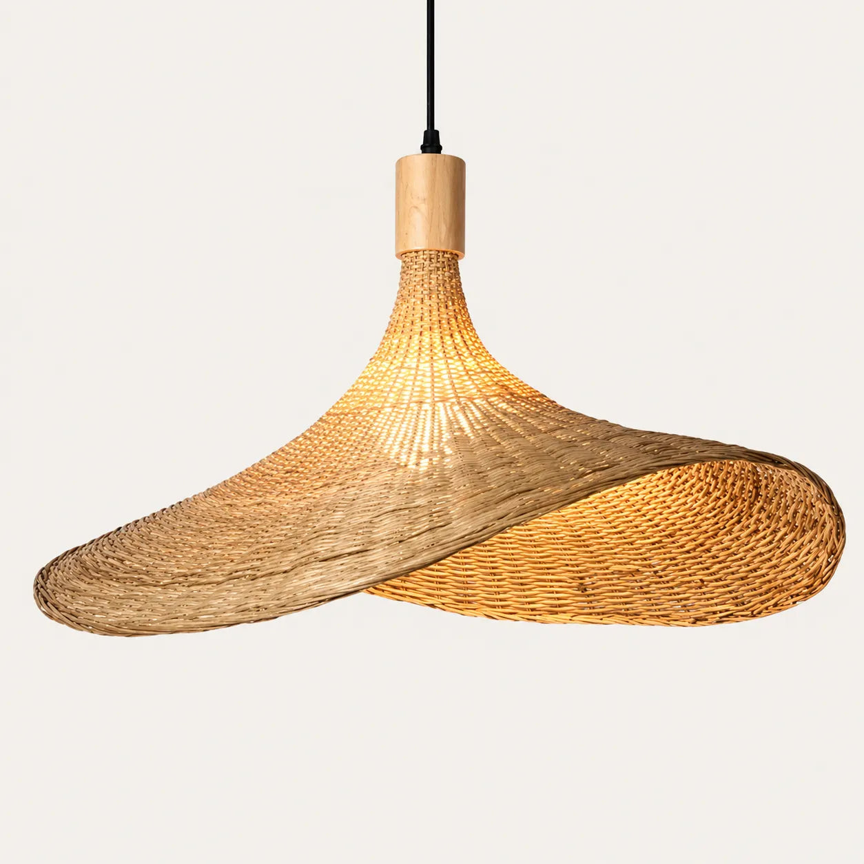 Luminária Pendente de Bambu Hat Design Natural e Elegância Atemporal