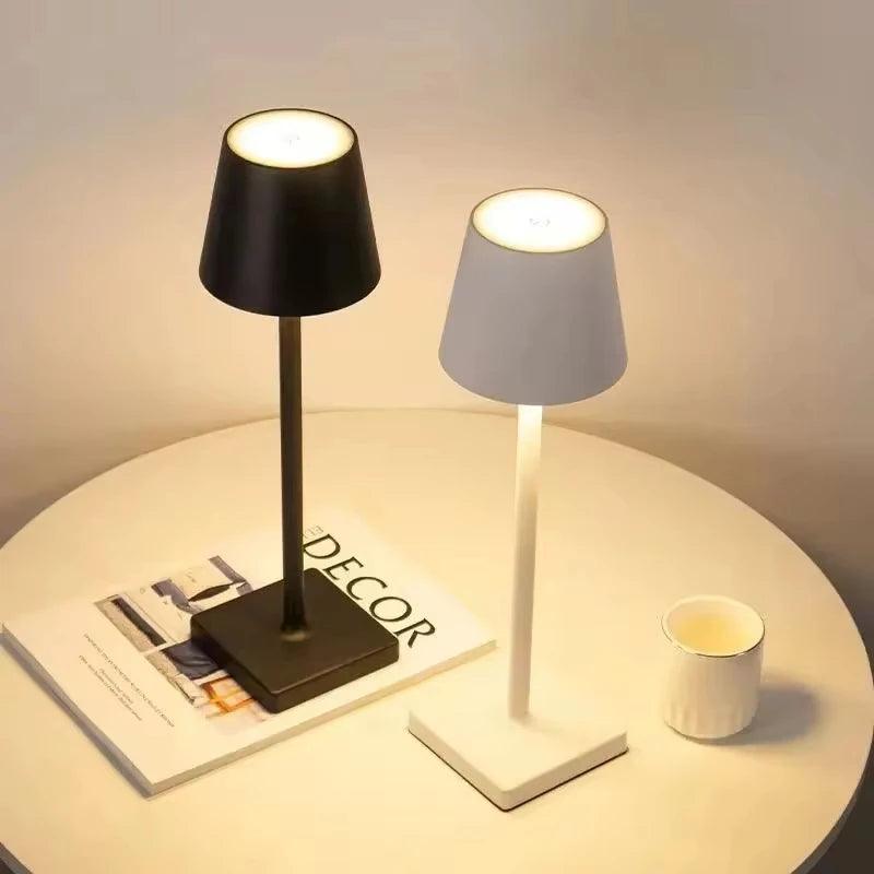 Luminária de Mesa Sem Fio Decorativa Dimerizável | Elegância e Iluminação Perfeita