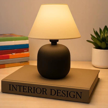 Abajur Decorativo com Base de Cerâmica - Iluminação Aconchegante com Toque de Sofisticação