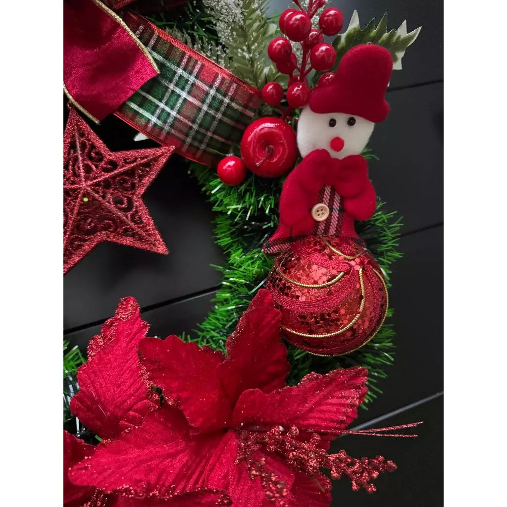 Guirlanda de Natal com Papai Noel Elegância e Encanto para sua Porta