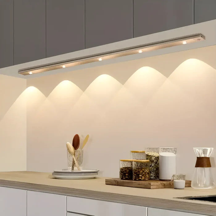 Luminária LED com Sensor de Movimento | Recarregável e sem Fio